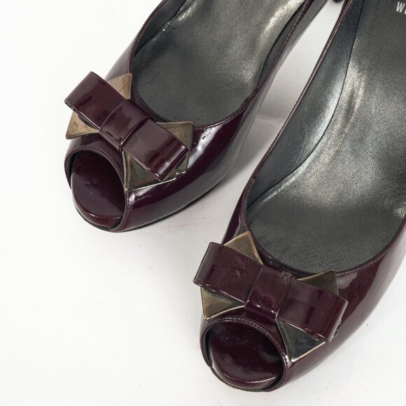 Stuart Weitzman Spice Plum Quasar Patent-Leather Bow Peep-Toe Pumps - Picture 6 of 10
